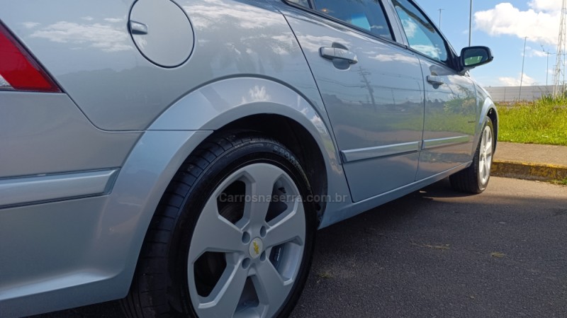 VECTRA 2.0 MPFI EXPRESSION 8V 140CV FLEX 4P MANUAL - 2010 - CAXIAS DO SUL