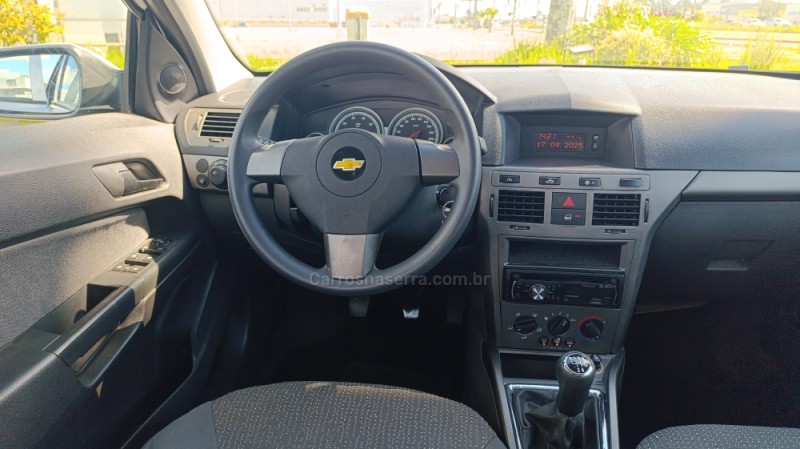 VECTRA 2.0 MPFI EXPRESSION 8V 140CV FLEX 4P MANUAL - 2010 - CAXIAS DO SUL