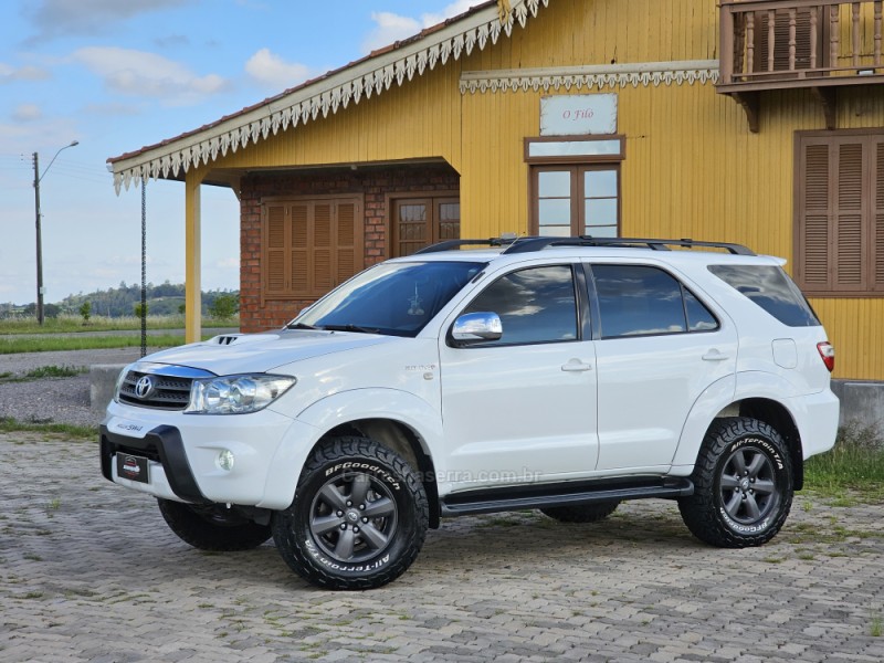 HILUX SW4 3.0 SRV 4X4 7 LUGARES 16V TURBO INTERCOOLER DIESEL 4P AUTOMÁTICO - 2009 - ANTôNIO PRADO