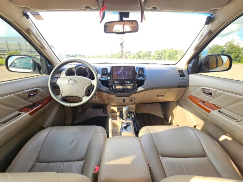 HILUX SW4 3.0 SRV 4X4 7 LUGARES 16V TURBO INTERCOOLER DIESEL 4P AUTOMÁTICO - 2009 - ANTôNIO PRADO