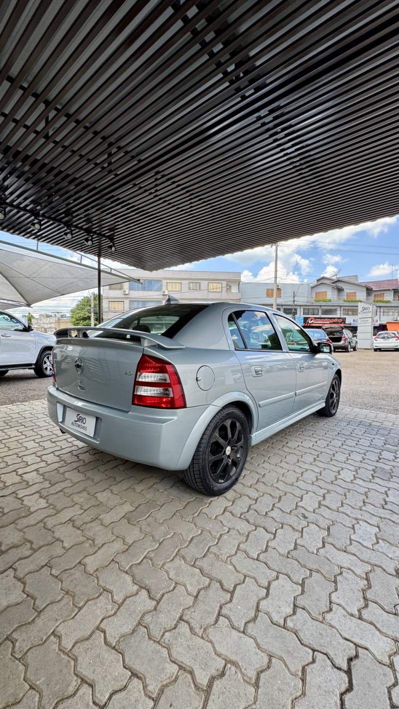 ASTRA 2.0 MPFI ADVANTAGE 8V FLEX 4P MANUAL - 2011 - LAJEADO