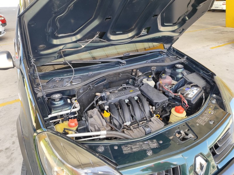 SANDERO 1.6 STEPWAY 16V FLEX 4P MANUAL - 2011 - FARROUPILHA