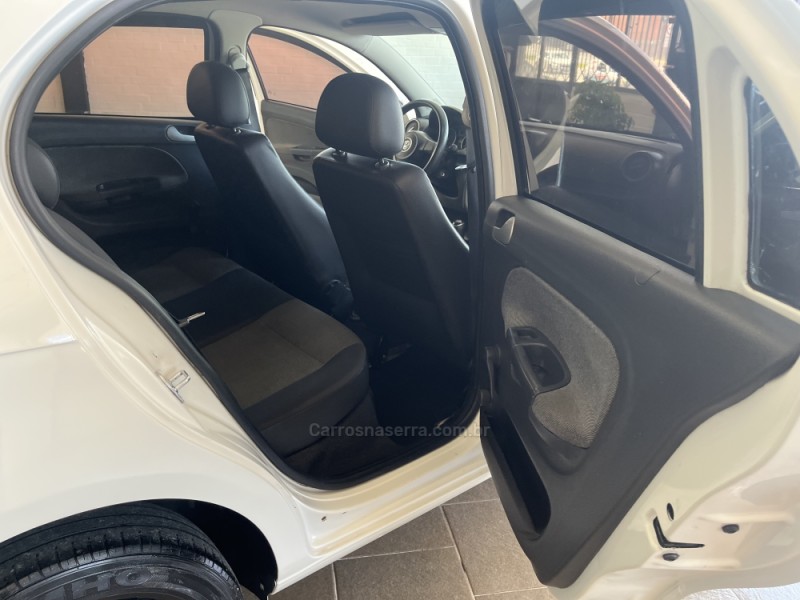 GOL 1.0 8V I-TRED FLEX 4P MANUAL - 2014 - CAXIAS DO SUL