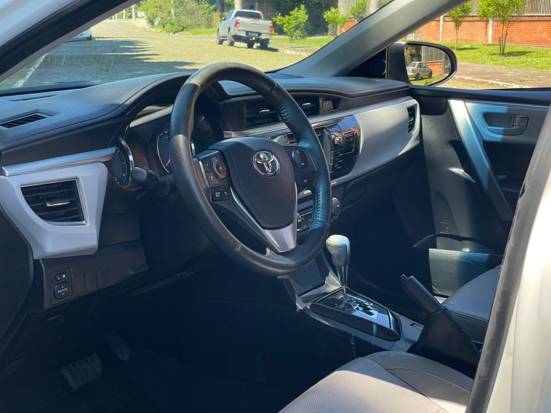 COROLLA 2.0 XEI 16V FLEX 4P AUTOMÁTICO - 2015 - FARROUPILHA