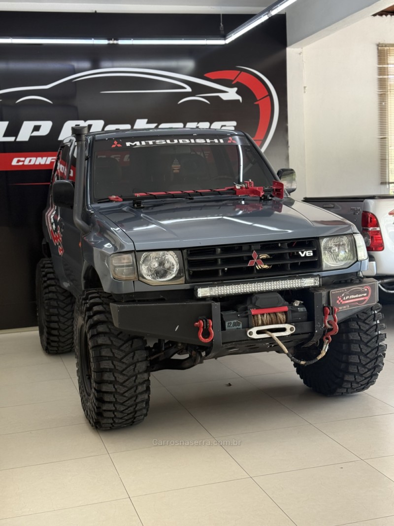 PAJERO 3.0 GLS 4X4 V6 24V GASOLINA 2P AUTOMÁTICO - 1997 - FARROUPILHA