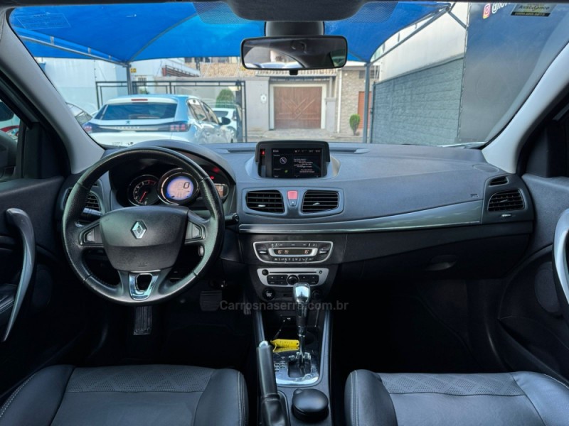 FLUENCE 2.0 DYNAMIQUE 16V FLEX 4P AUTOMÁTICO - 2016 - ESTâNCIA VELHA