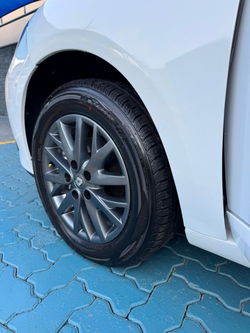 FLUENCE 2.0 DYNAMIQUE 16V FLEX 4P AUTOMÁTICO - 2016 - ESTâNCIA VELHA