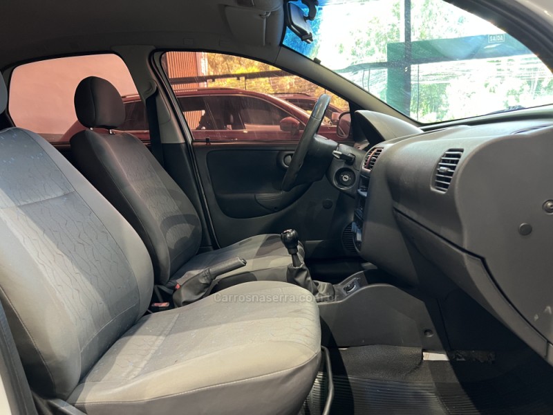 CORSA 1.0 MPFI JOY 8V FLEX 4P MANUAL - 2006 - CAXIAS DO SUL