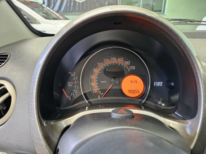 UNO 1.0 EVO WAY 8V FLEX 4P MANUAL - 2011 - ANTôNIO PRADO