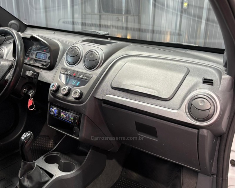 MONTANA 1.4 MPFI LS CS 8V FLEX 2P MANUAL - 2013 - VACARIA