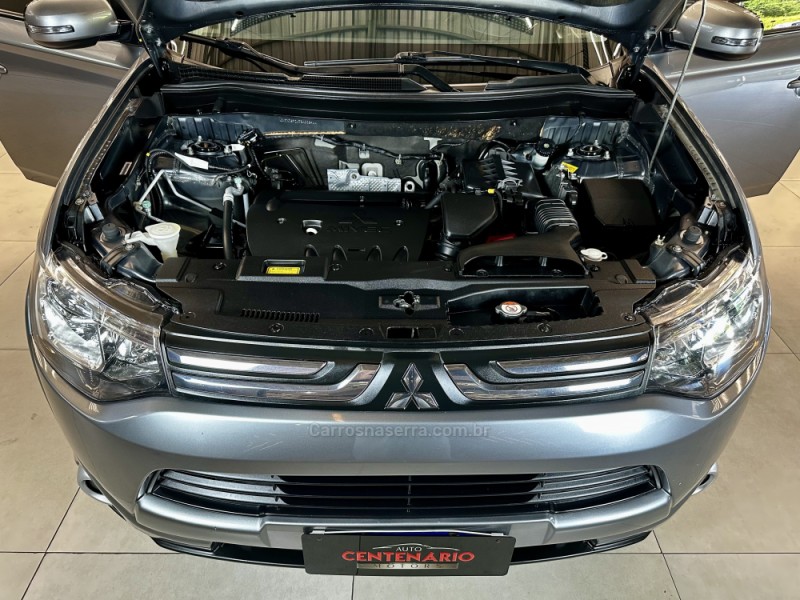 OUTLANDER 2.0 16V GASOLINA 4P AUTOMÁTICO - 2015 - SAPIRANGA