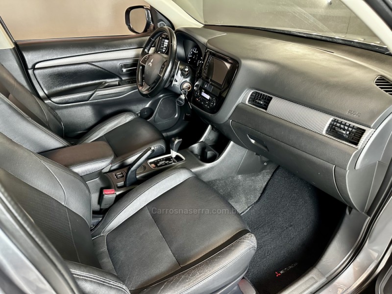 OUTLANDER 2.0 16V GASOLINA 4P AUTOMÁTICO - 2015 - SAPIRANGA