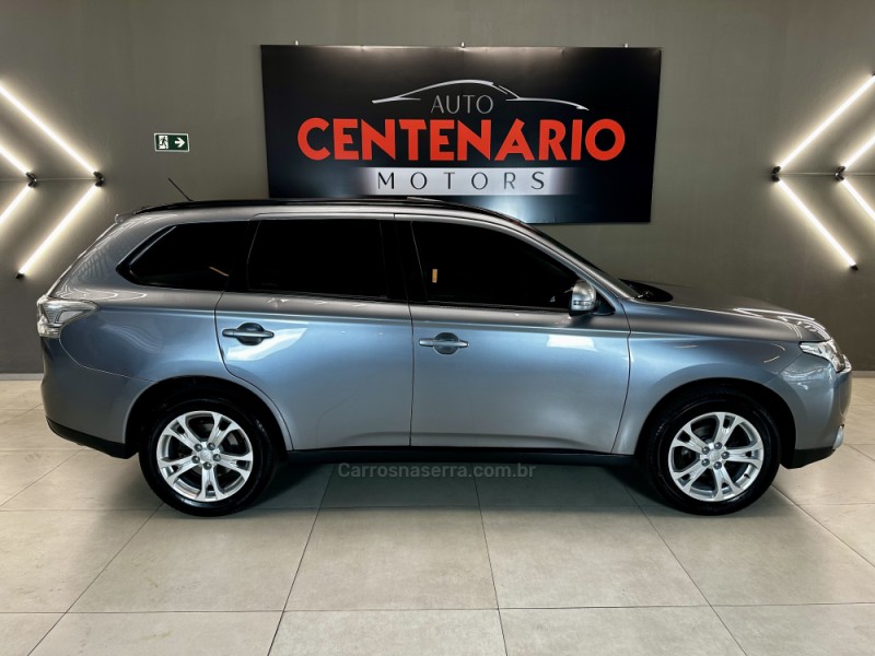 OUTLANDER 2.0 16V GASOLINA 4P AUTOMÁTICO - 2015 - SAPIRANGA