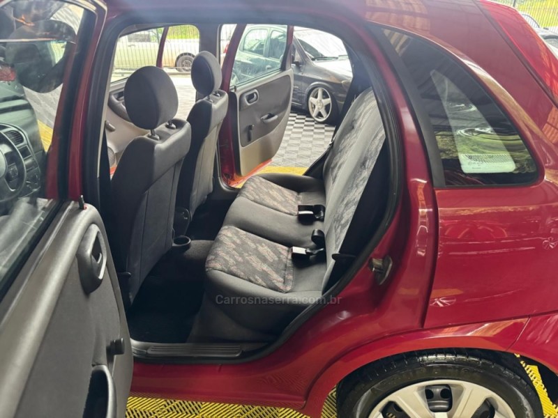 CORSA 1.0 MPFI MAXX 8V GASOLINA 4P MANUAL - 2005 - CAXIAS DO SUL