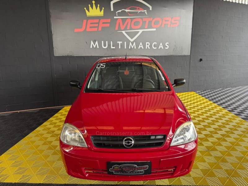 CORSA 1.0 MPFI MAXX 8V GASOLINA 4P MANUAL - 2005 - CAXIAS DO SUL