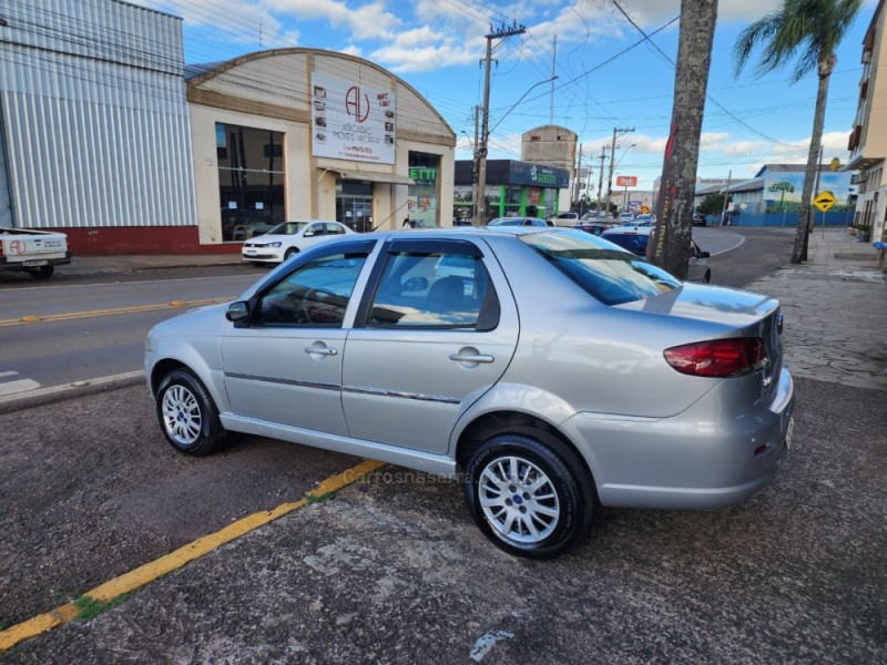 SIENA 1.0 MPI EL 8V FLEX 4P MANUAL - 2011 - VACARIA
