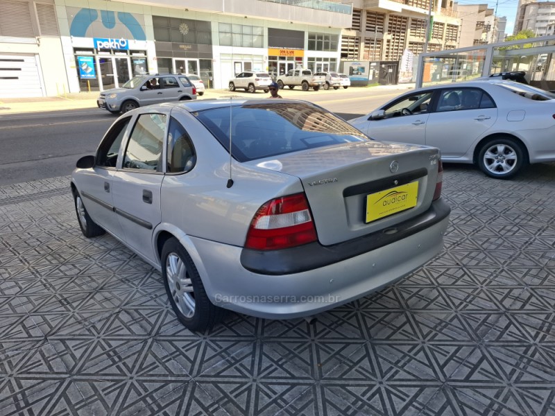 VECTRA 2.0 MPFI GLS 8V GASOLINA 4P MANUAL - 2018 - CAXIAS DO SUL