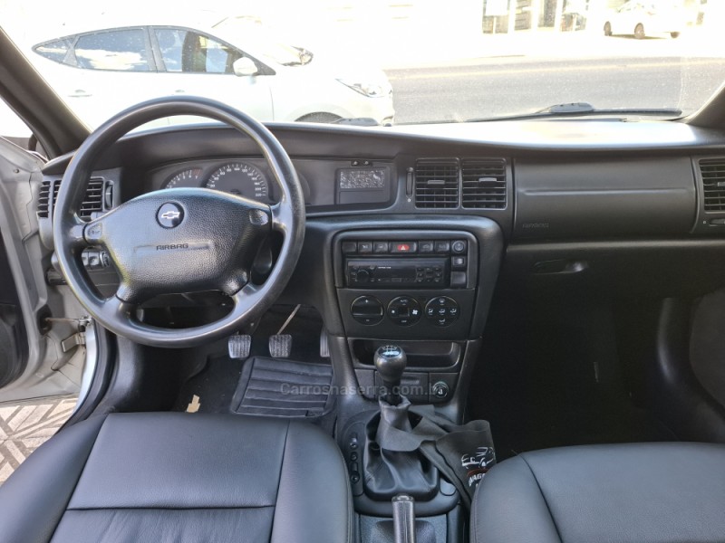 VECTRA 2.0 MPFI GLS 8V GASOLINA 4P MANUAL - 2018 - CAXIAS DO SUL