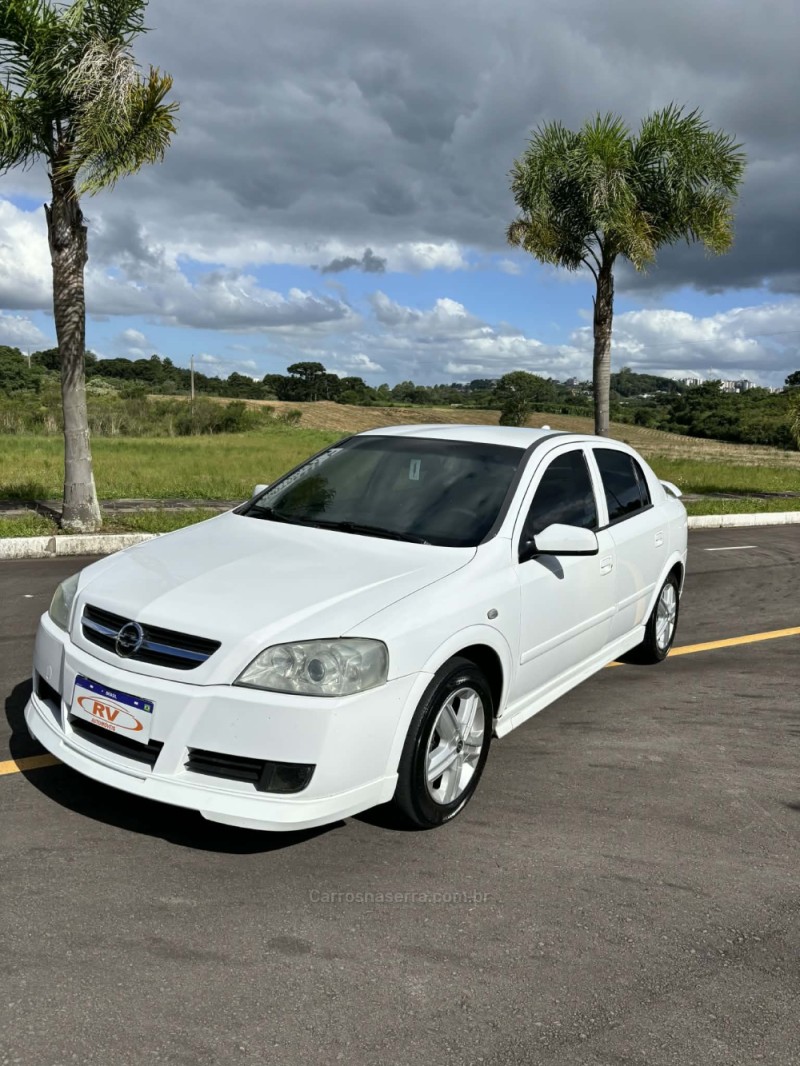 ASTRA 2.0 MPFI CD 8V GASOLINA 4P MANUAL