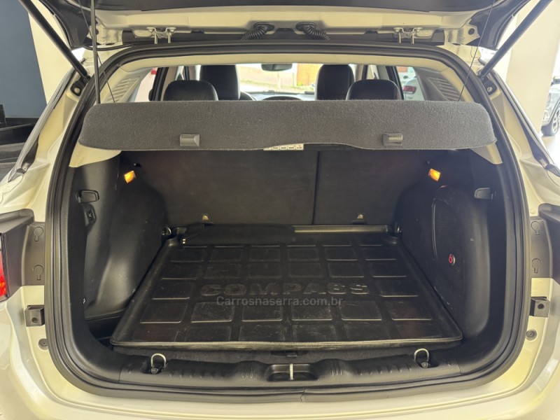 COMPASS 2.0 16V DIESEL TRAILHAWK 4X4 AUTOMÁTICO - 2018 - FLORES DA CUNHA