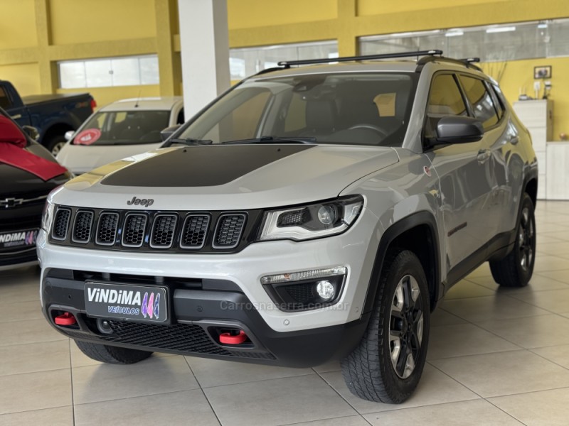 COMPASS 2.0 16V DIESEL TRAILHAWK 4X4 AUTOMÁTICO - 2018 - FLORES DA CUNHA