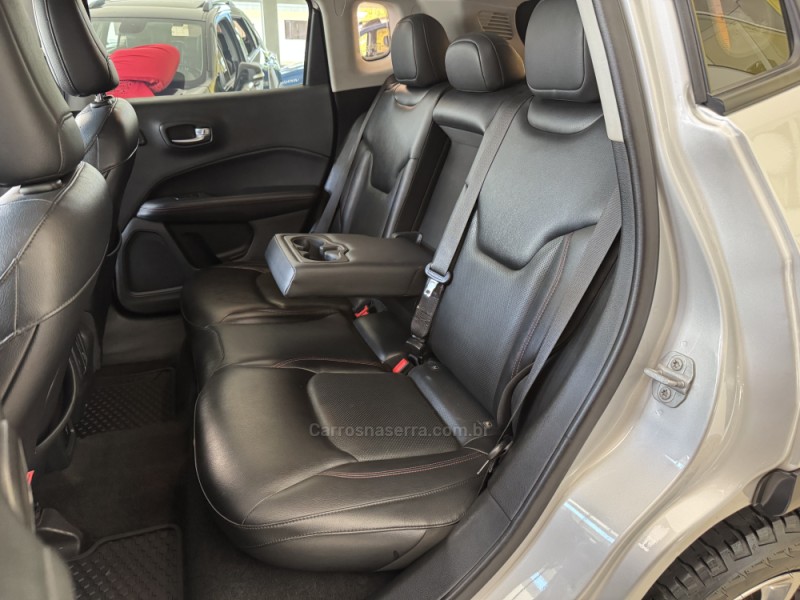 COMPASS 2.0 16V DIESEL TRAILHAWK 4X4 AUTOMÁTICO - 2018 - FLORES DA CUNHA
