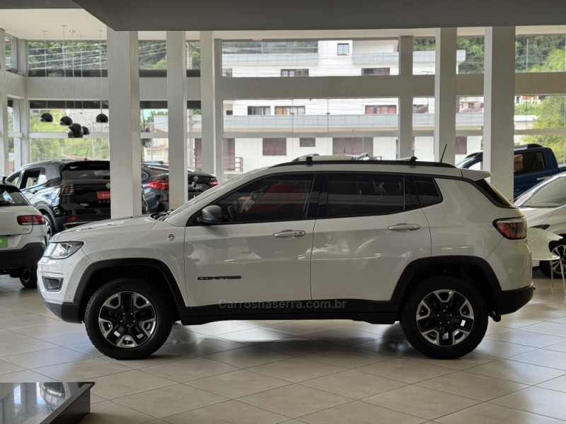 COMPASS 2.0 16V DIESEL TRAILHAWK 4X4 AUTOMÁTICO - 2018 - FLORES DA CUNHA