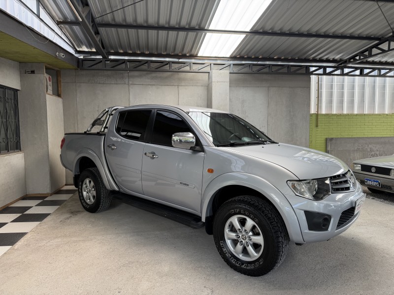 L200 TRITON 2.4 HLS 4X2 CD 16V FLEX 4P MANUAL - 2013 - CAXIAS DO SUL