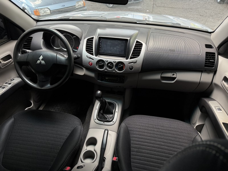 L200 TRITON 2.4 HLS 4X2 CD 16V FLEX 4P MANUAL - 2013 - CAXIAS DO SUL