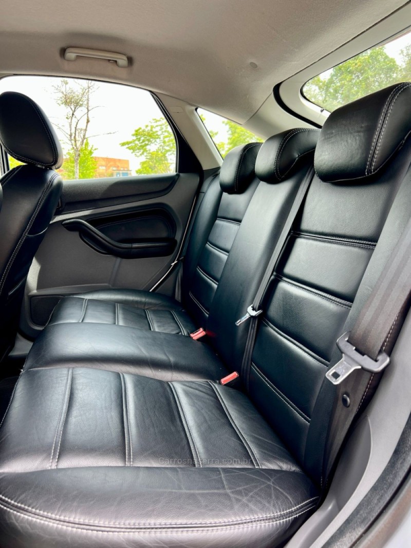 FOCUS 2.0 GLX 16V GASOLINA 4P AUTOMÁTICO - 2012 - BENTO GONçALVES