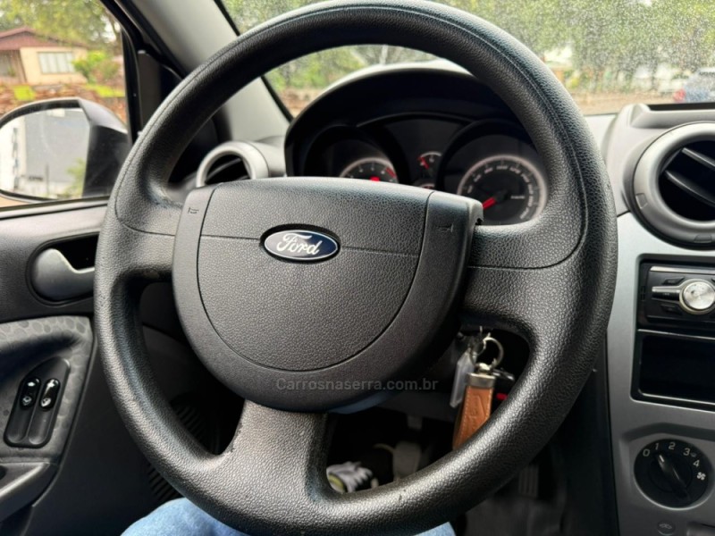 FIESTA 1.6 ROCAM HATCH 8V FLEX 4P MANUAL - 2013 - LAGOA VERMELHA