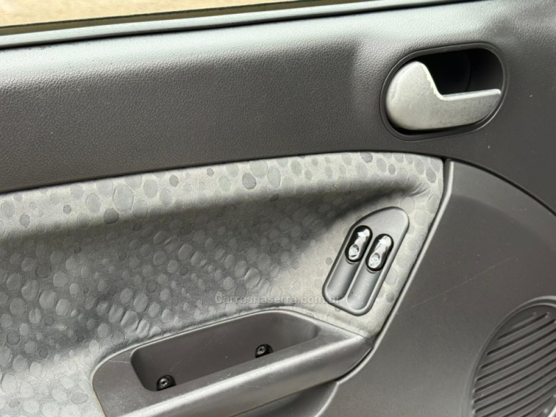 FIESTA 1.6 ROCAM HATCH 8V FLEX 4P MANUAL - 2013 - LAGOA VERMELHA