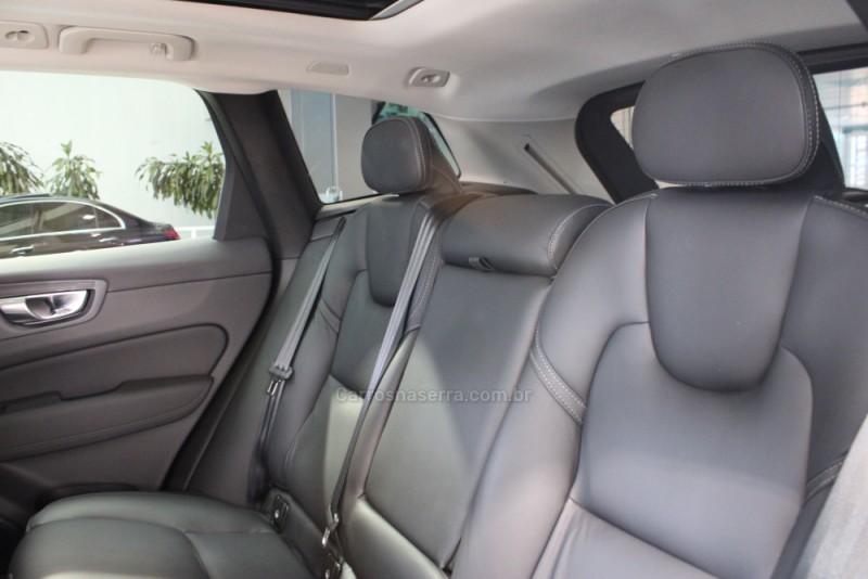 XC60 2.0 T8 RECHARGE PLUS AWD HIBRIDO 4P AUTOMÁTICO - 2026 - CAXIAS DO SUL