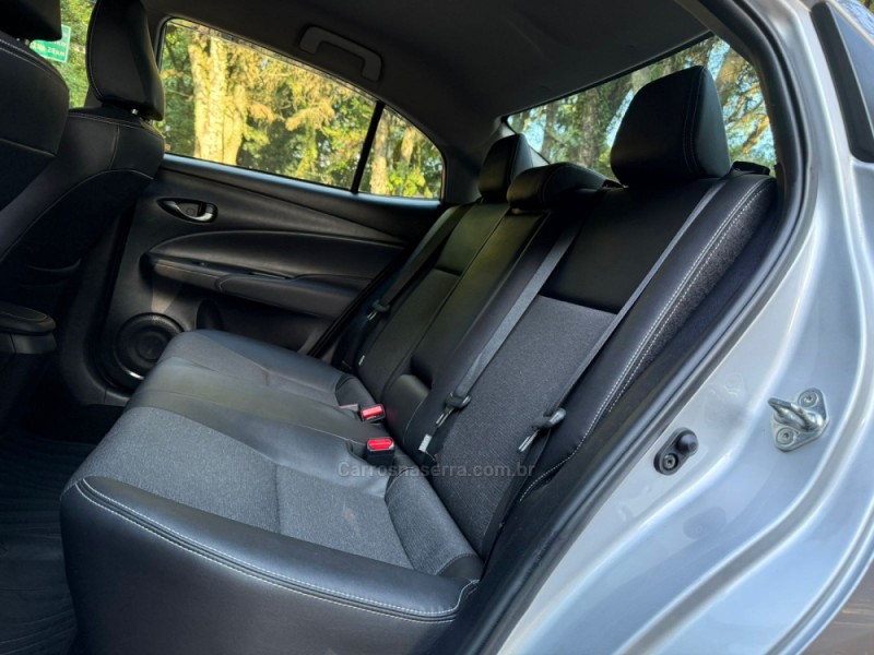 YARIS 1.5 XS CONNECT SEDAN 16V FLEX 4P AUTOMÁTICO - 2024 - DOIS IRMãOS