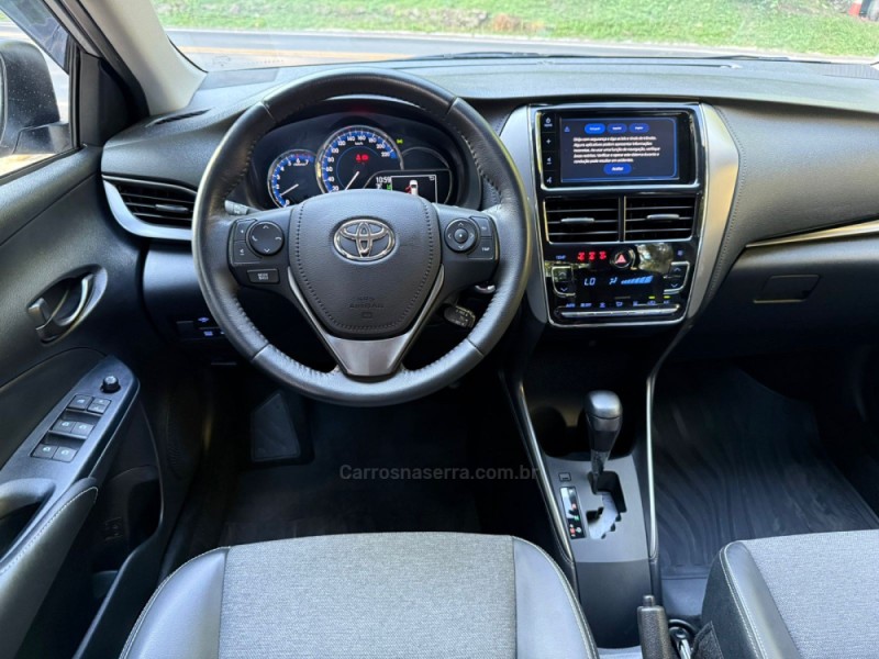 YARIS 1.5 XS CONNECT SEDAN 16V FLEX 4P AUTOMÁTICO - 2024 - DOIS IRMãOS