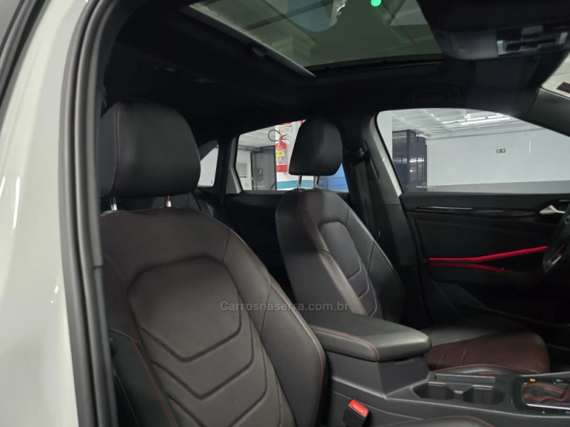 JETTA 2.0 16V TSI GLI 350 GASOLINA 4P AUTOMÁTICO - 2023 - PORTO ALEGRE