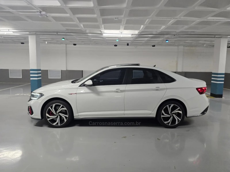 JETTA 2.0 16V TSI GLI 350 GASOLINA 4P AUTOMÁTICO - 2023 - PORTO ALEGRE