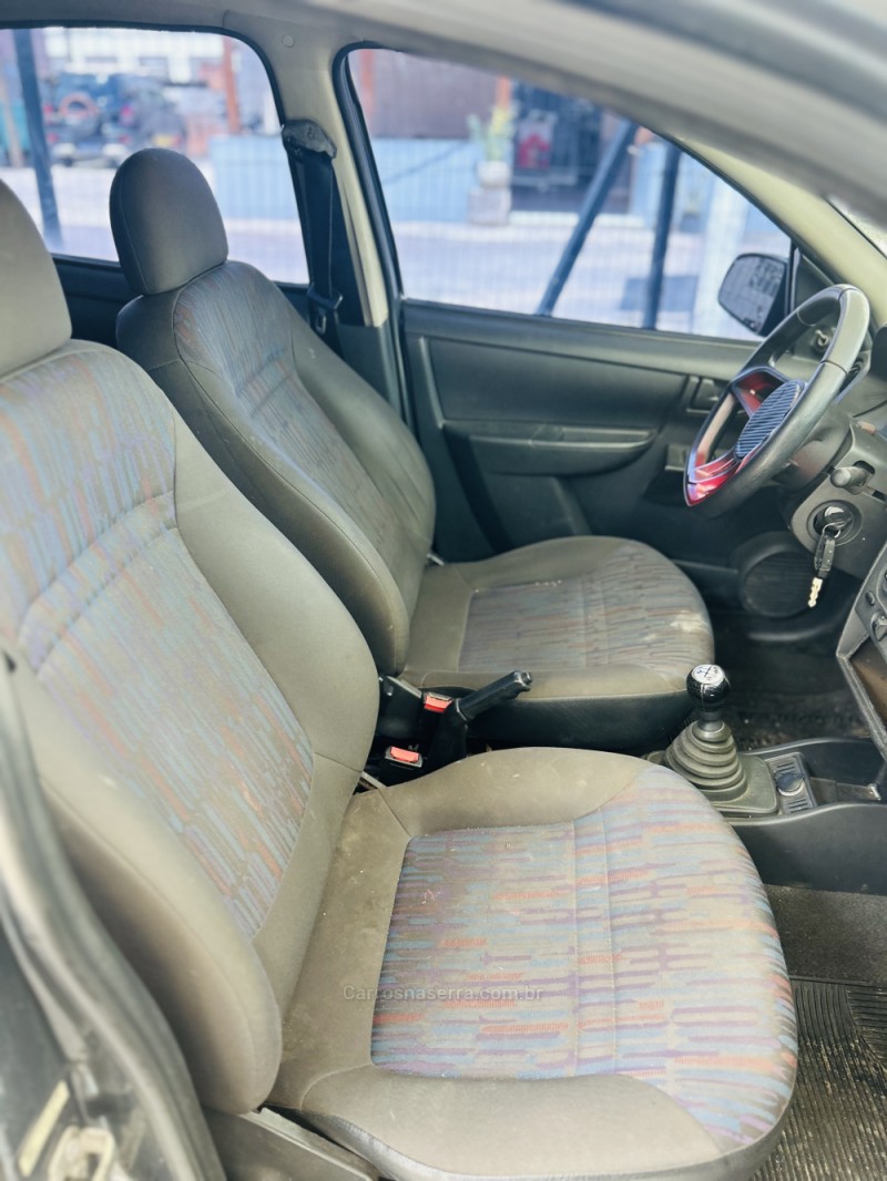 CELTA 1.0 MPFI VHC LIFE 8V FLEX 4P MANUAL - 2009 - CAXIAS DO SUL