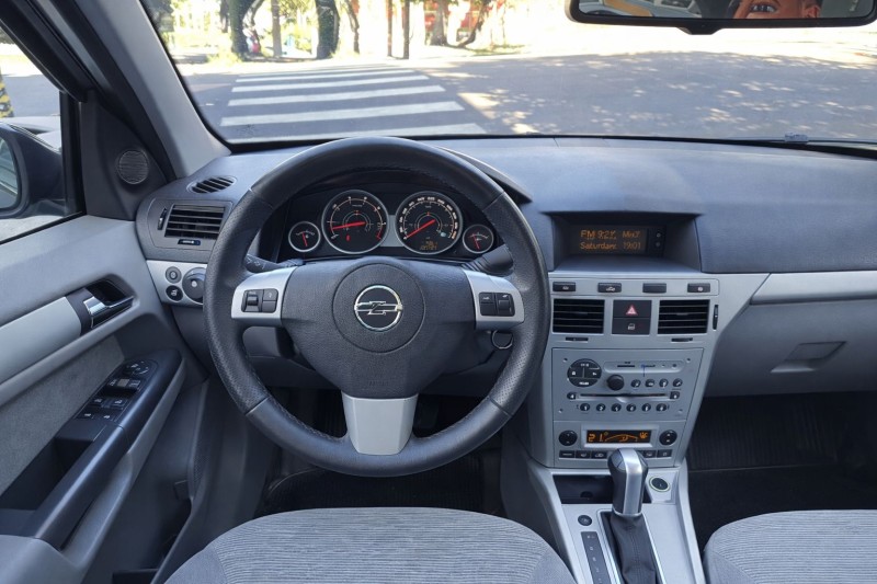 VECTRA 2.0 MPFI ELEGANCE 8V 140CV FLEX 4P AUTOMÁTICO - 2011 - BENTO GONçALVES