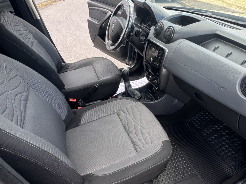 DUSTER 1.6 DYNAMIQUE 4X2 16V FLEX 4P MANUAL - 2014 - CAXIAS DO SUL