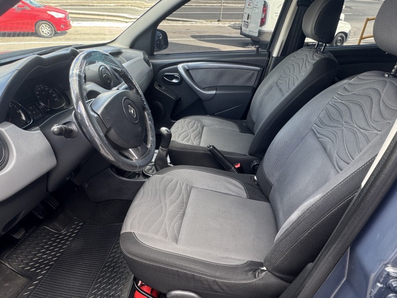 DUSTER 1.6 DYNAMIQUE 4X2 16V FLEX 4P MANUAL - 2014 - CAXIAS DO SUL