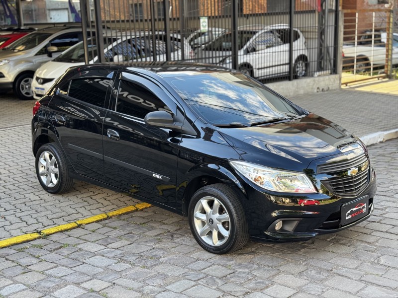 ONIX 1.0 MPFI LS 8V FLEX 4P MANUAL - 2016 - CAXIAS DO SUL
