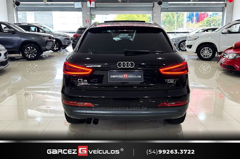 Q3 2.0 TFSI AMBIENTE QUATTRO 4P GASOLINA S TRONIC - 2015 - BENTO GONçALVES