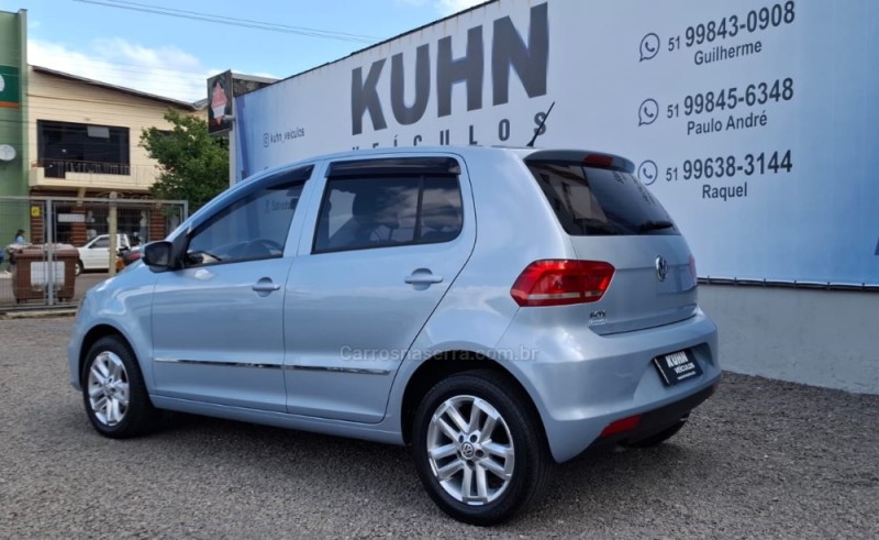 FOX 1.0 MI TRENDLINE 8V FLEX 4P MANUAL - 2015 - SALVADOR DO SUL