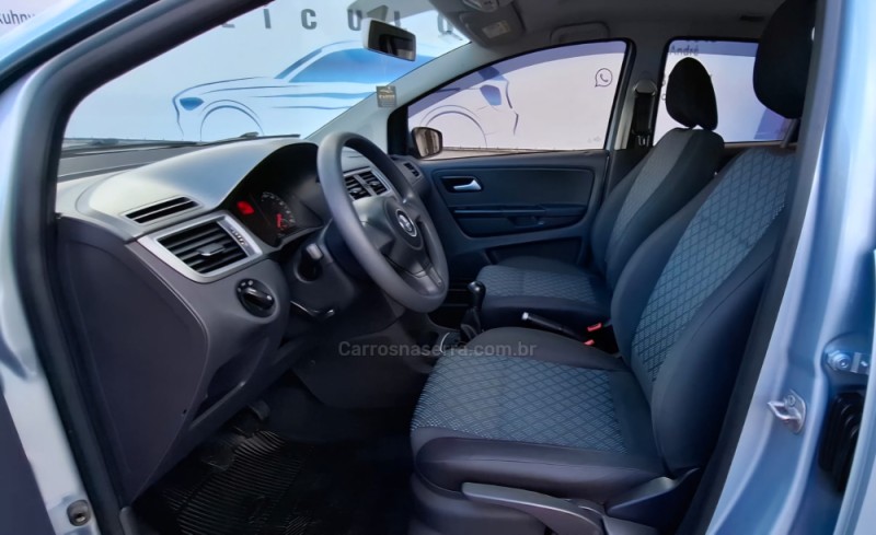 FOX 1.0 MI TRENDLINE 8V FLEX 4P MANUAL - 2015 - SALVADOR DO SUL