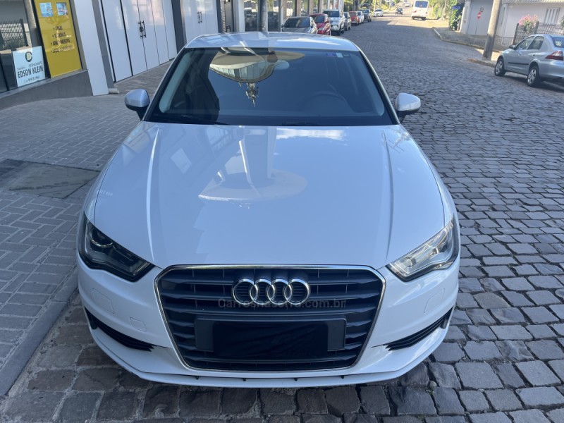 A3 1.4 TFSI SEDAN ATTRACTION 16V GASOLINA 4P S-TRONIC - 2015 - VERANóPOLIS