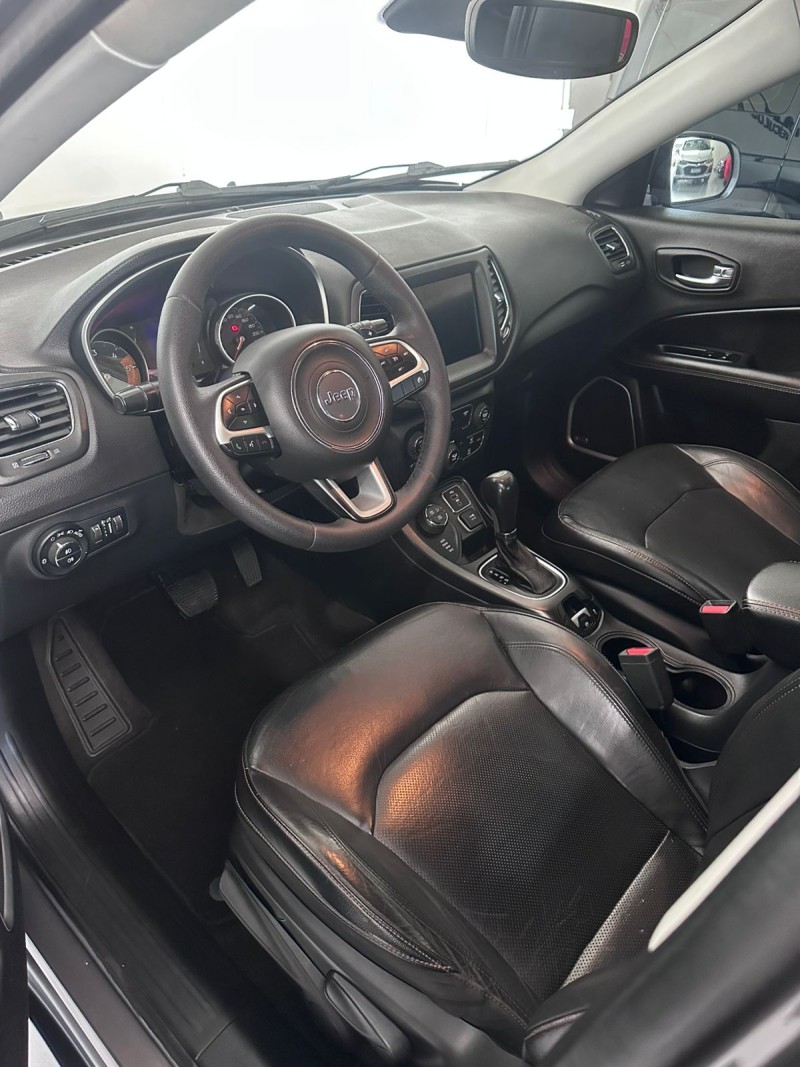 COMPASS 2.0 16V DIESEL LONGITUDE 4X4 AUTOMÁTICO - 2018 - FARROUPILHA
