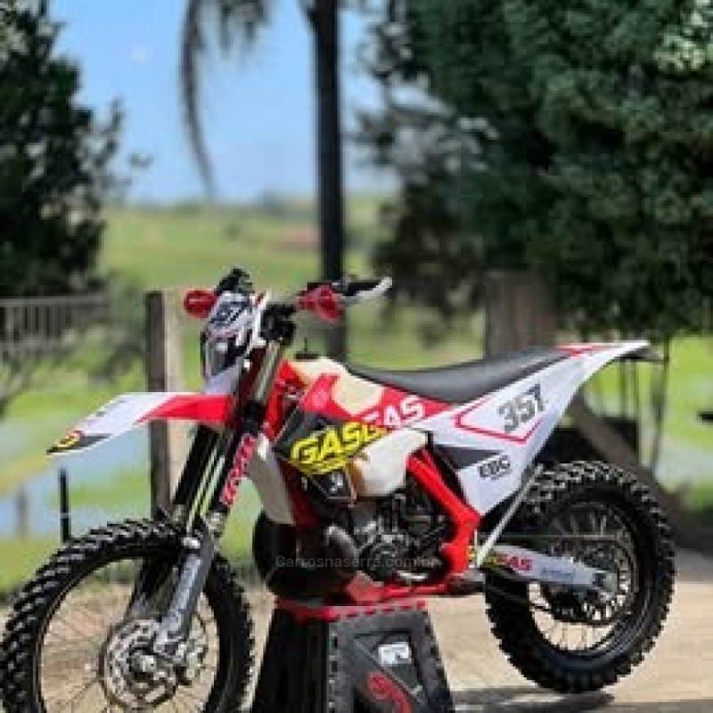 EC 300 ENDUCROSS - 2019 - CAXIAS DO SUL