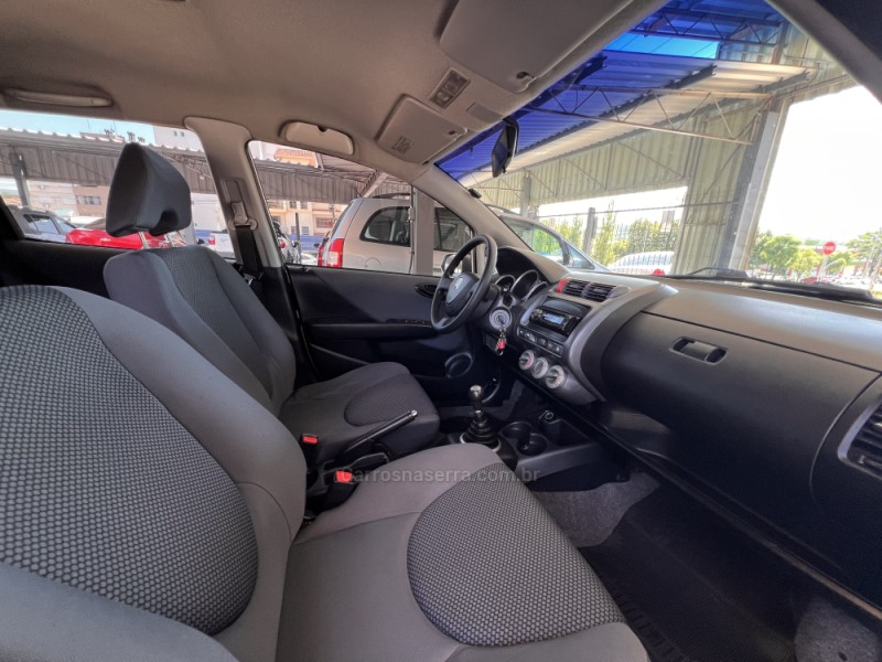 FIT 1.4 LX 8V FLEX 4P MANUAL - 2007 - BOM PRINCíPIO