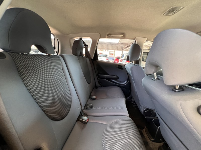 FIT 1.4 LX 8V FLEX 4P MANUAL - 2007 - BOM PRINCíPIO